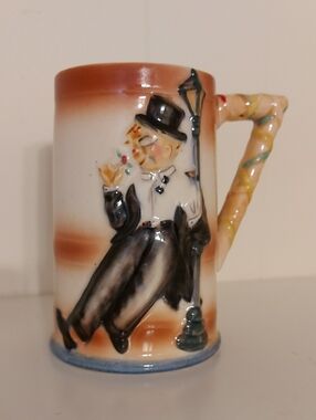 Vntge ESD Japan Hand Painted DRUNK HOBO on Lamp Post Mug Show Me Way to Go Home